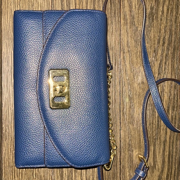 Michael Kors Crossbody - Picture 1 of 4